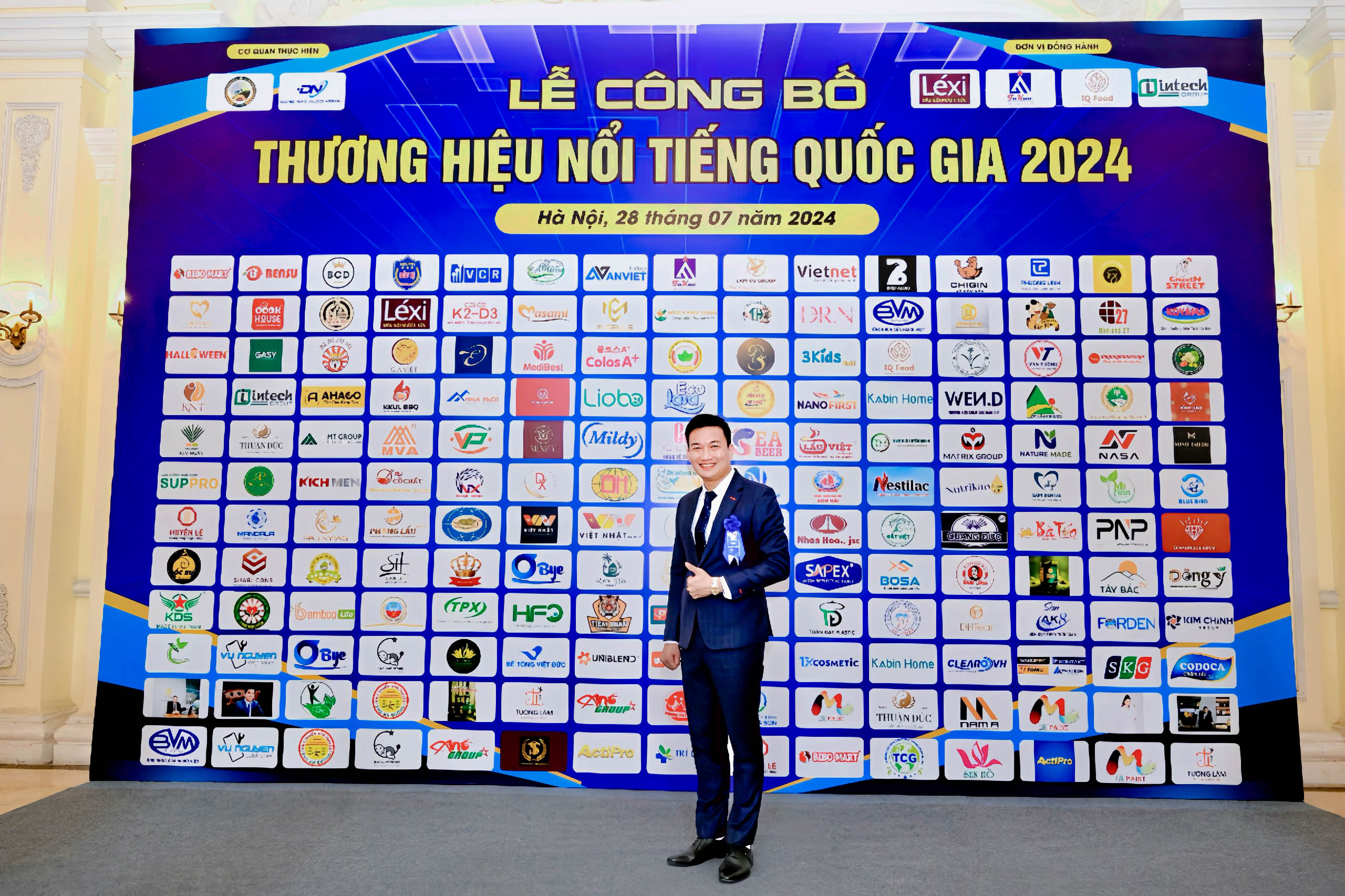 Ông Phạm Văn Tân tại sự kiện lễ công bố thương hiệu nổi tiếng quốc gia 2024