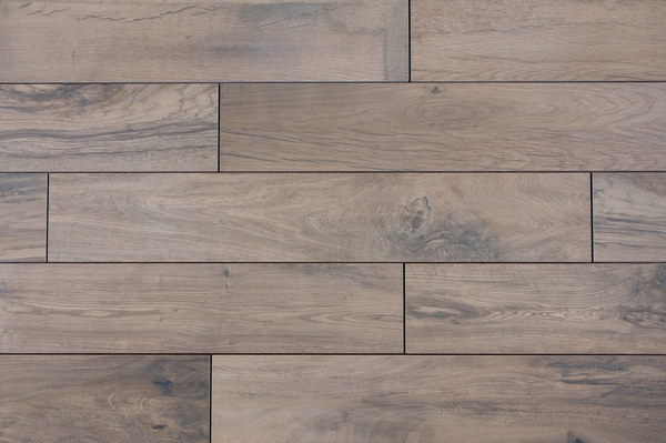 Kiểu lát gạch giả gỗ sole 1/3